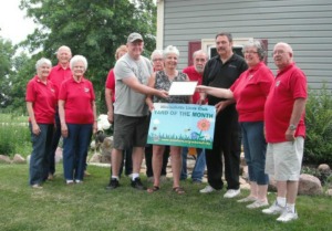 GARY & DOT SNYDER JULY MITCHELLVILLE LIONS CLUB YARD OF THE MONTH